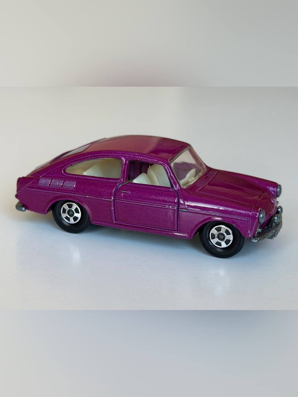 Vintage Matchbox Superfast No. 67 Volkswagen 1600 TL Purple Pink Lesney England